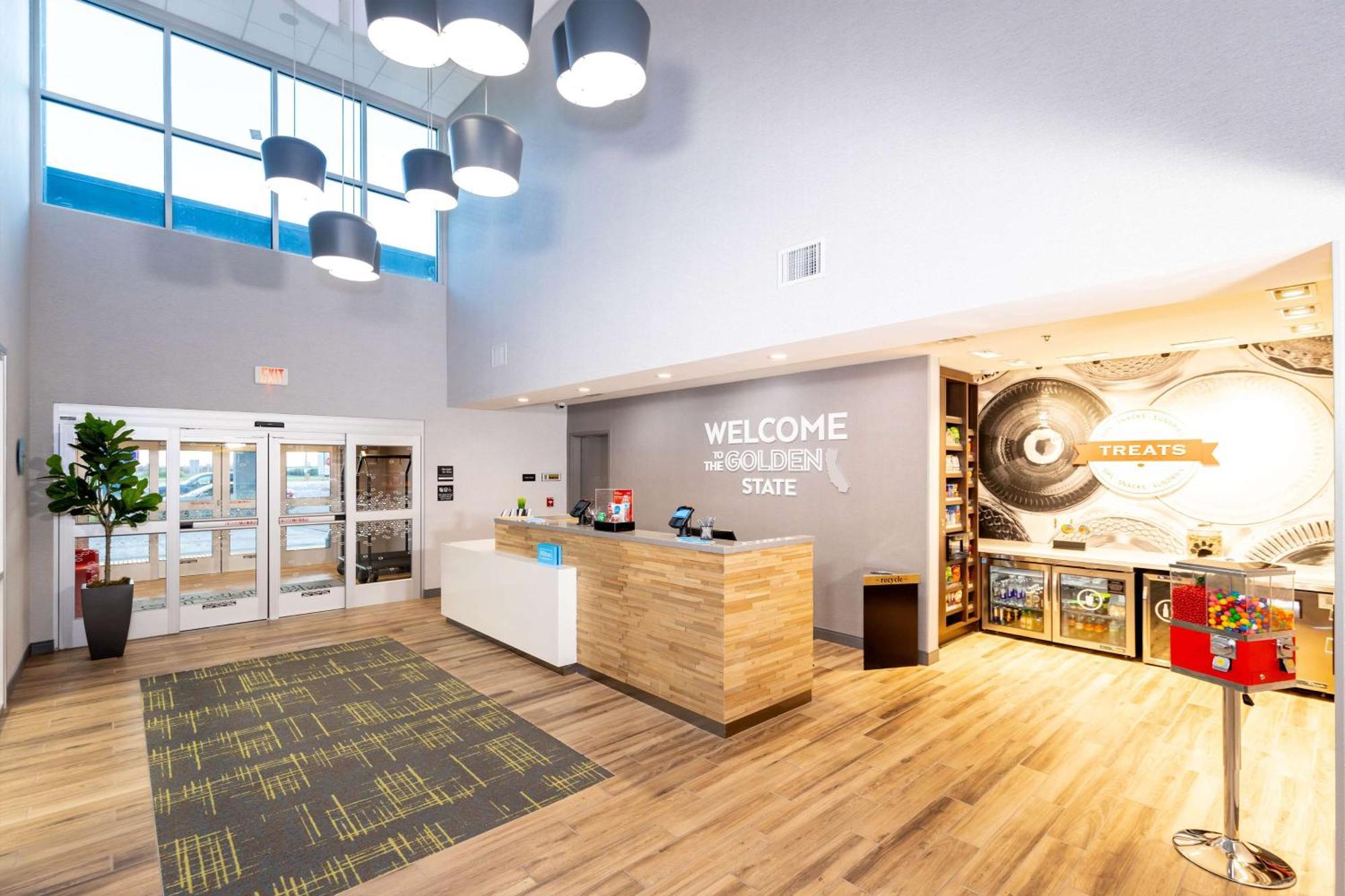Hampton Inn Selma, Ca Ngoại thất bức ảnh